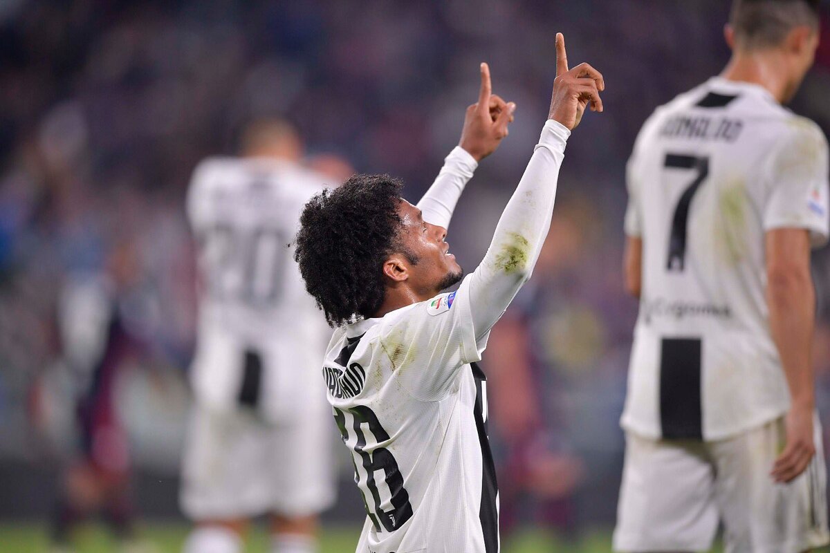 ¡Una locura! Juan Cuadrado anotó el segundo gol olímpico de la jornada de Serie A