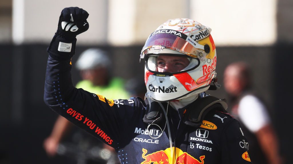 Max Verstappen destronó a Lewis Hamilton y consiguió su primer título en la Fórmula 1