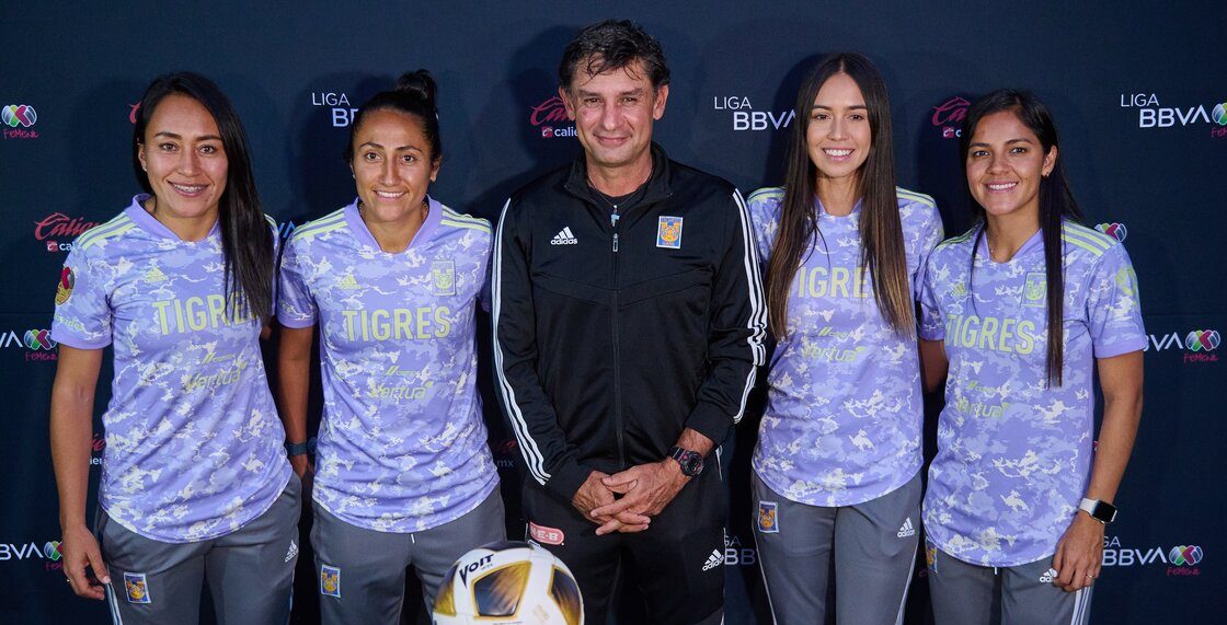 Roberto Medina: Del fracaso en Selección Mexicana a ganarlo todo con Tigres Femenil