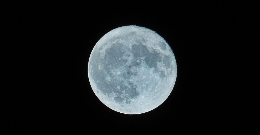 encuentran-lugar-exacto-agua-luna-sonda-china