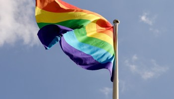 francia-bandera-lgbt-terapias