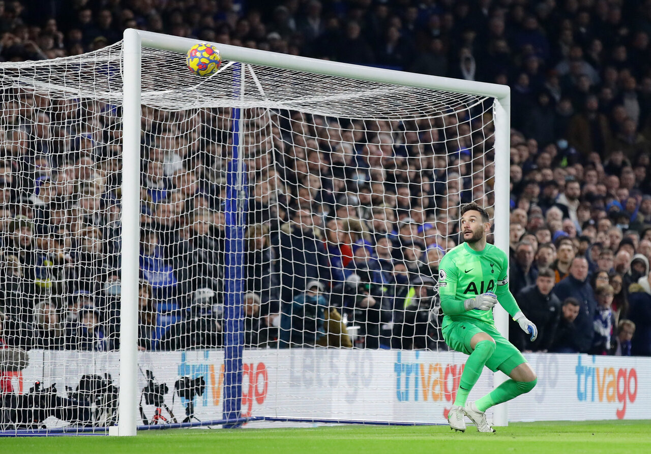 ¡Lloris, un espectador más! El golazo al ángulo de Hakim Ziyech en el Chelsea vs Tottenham