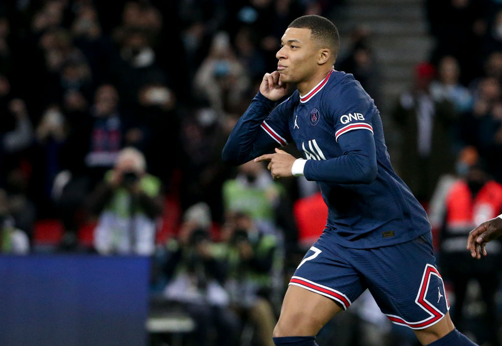 La reflexión de Mbappé para defender a la niña que le pidió quedarse en el PSG