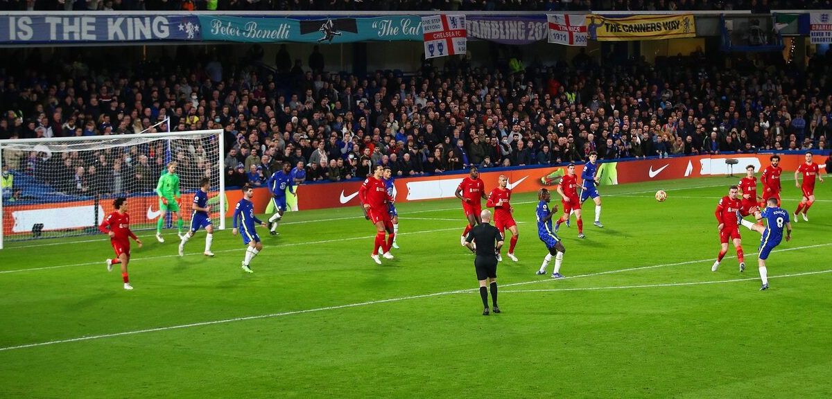 ¡Una salvajada! La espectacular volea de Mateo Kovacic en el Chelsea vs Liverpool