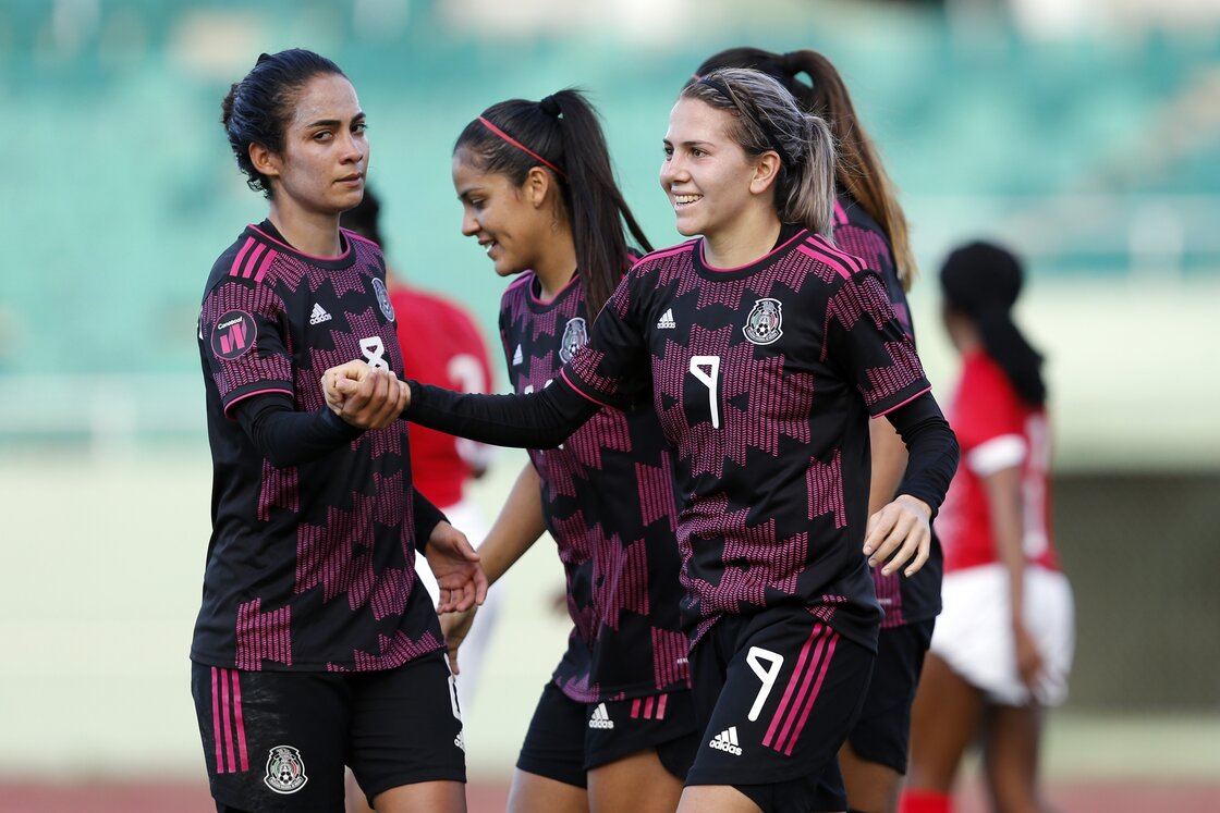 Doblete de Mayor y los golazos de Katty Martínez y Caro Jaramillo en la goleada de México vs Antigua y Barbuda