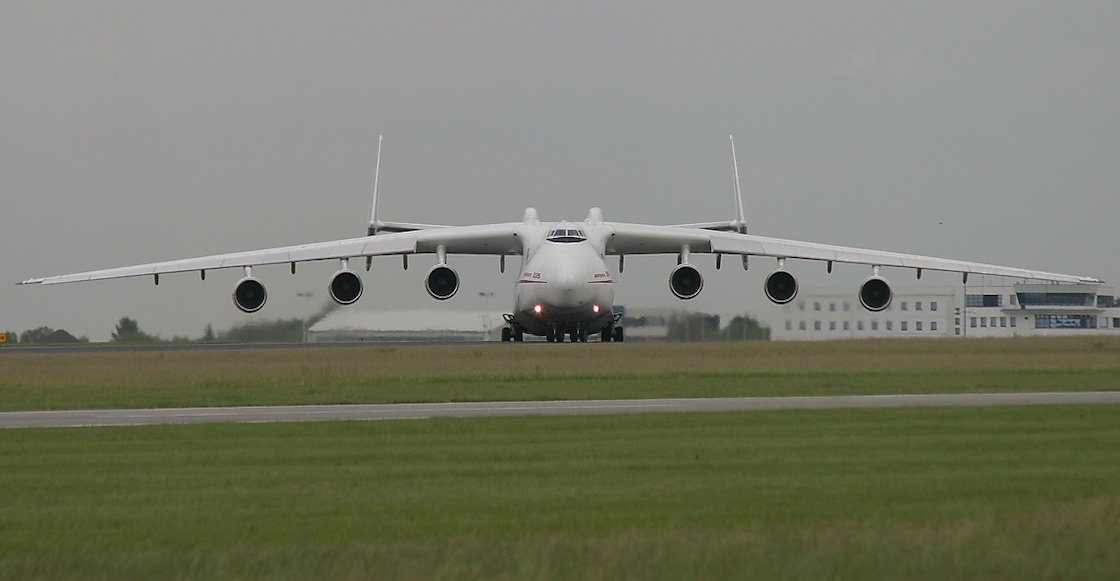 antonov-an-225-mriya-ucrania-avion-mas-grande-mundo-destrozado-destruido-ruisa-historia-2