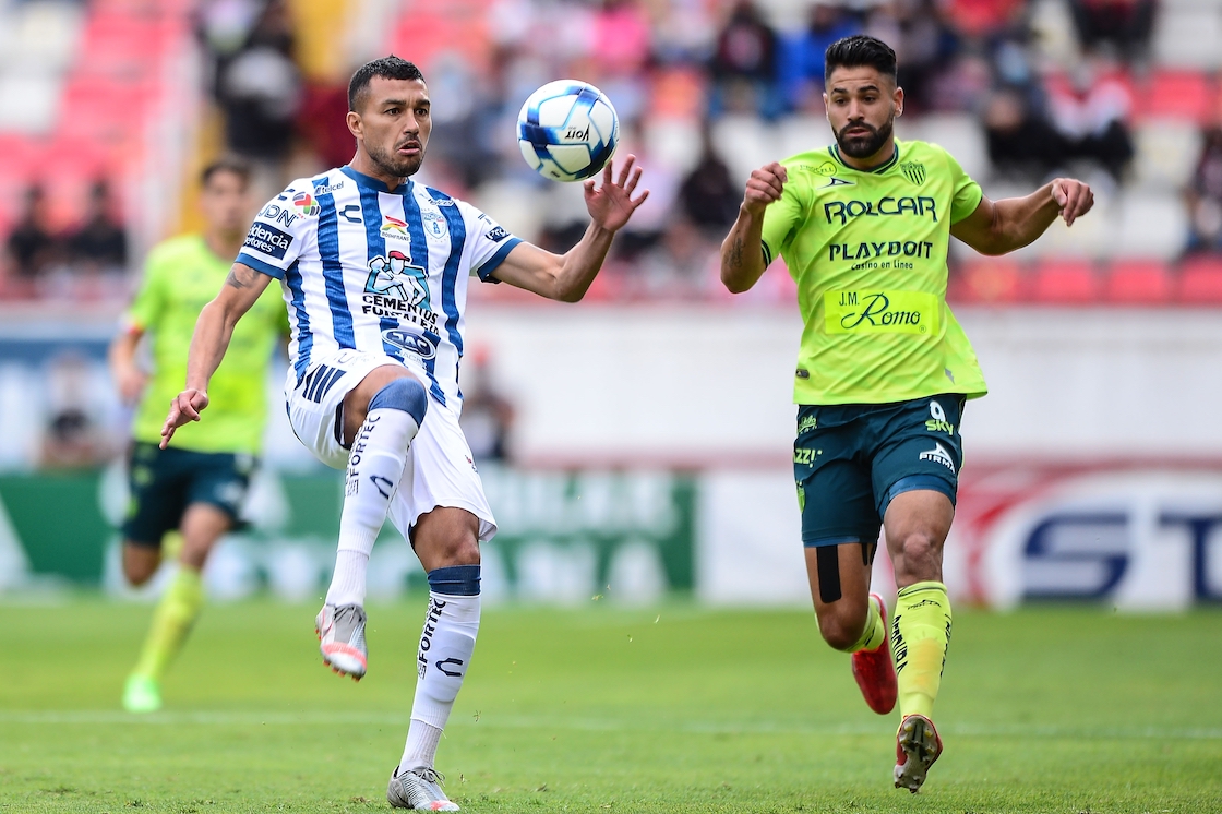 Denle croquetas al perro golazo de chilena de Avilés Hurtado en el Necaxa vs Pachuca