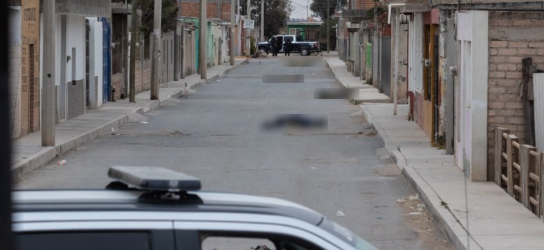 Matanza en Zacatecas: Dejan 10 cuerpos sobre una calle y 6 más colgados en una bodega