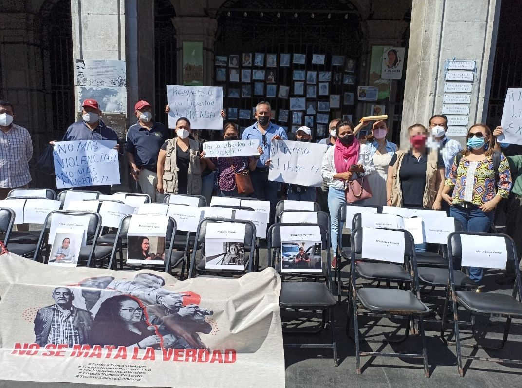 morelos-protesta-mexico-periodistas