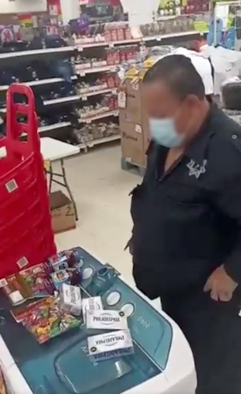 policia-comalcalco-tabasco-supermercado