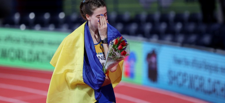 El relato de la ucraniana Yaroslava Mahuchikh tras coronarse en el Mundial de salto: "Desperté con dos explosiones"