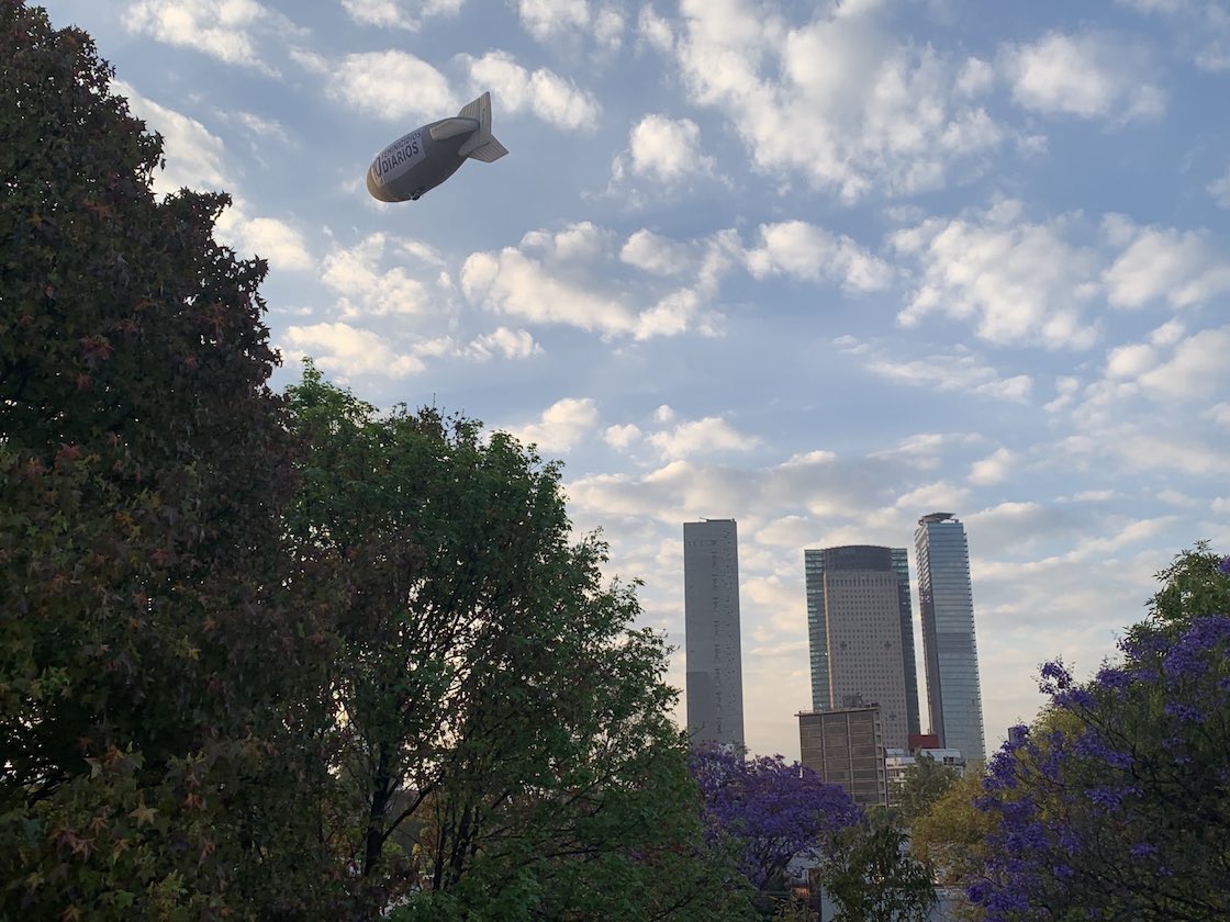 feminicidios-dirigible-ciudad-mexico.