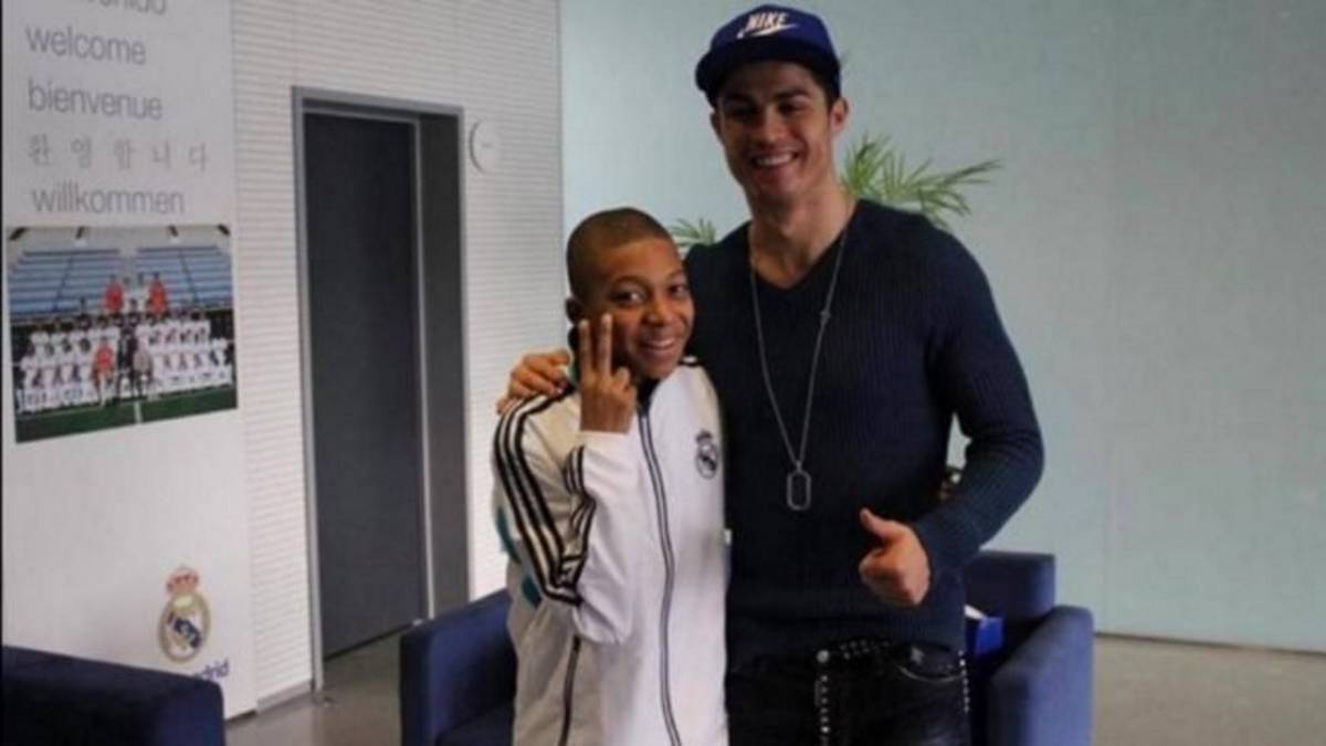 Kylian Mbappé y Cristiano Ronaldo