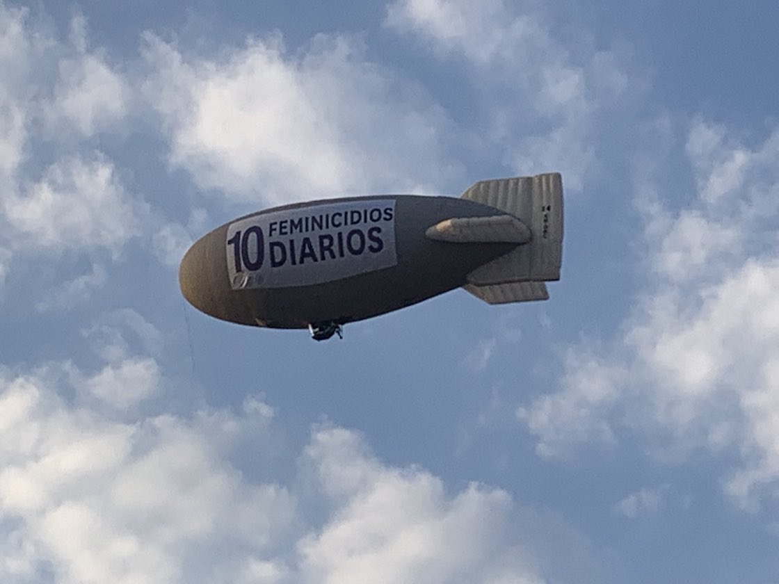 zeppelin-globo-cdmx-feminicidios