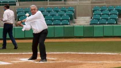 amlo-beisbol-estadio-nayarit