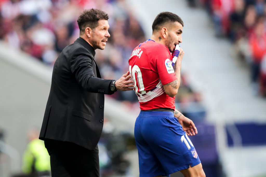 Diego Pablo Simeone y Ángel Correa