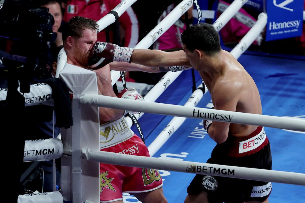 ¿La derrota del 'Canelo' Álvarez es una tragedia para el deporte mexicano?