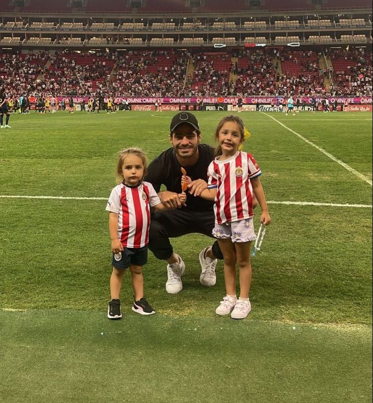 El increíble mensaje del 'Pollo' Briseño y sus hijas sobre el futbol femenil: "Ellas son igual de buenas"