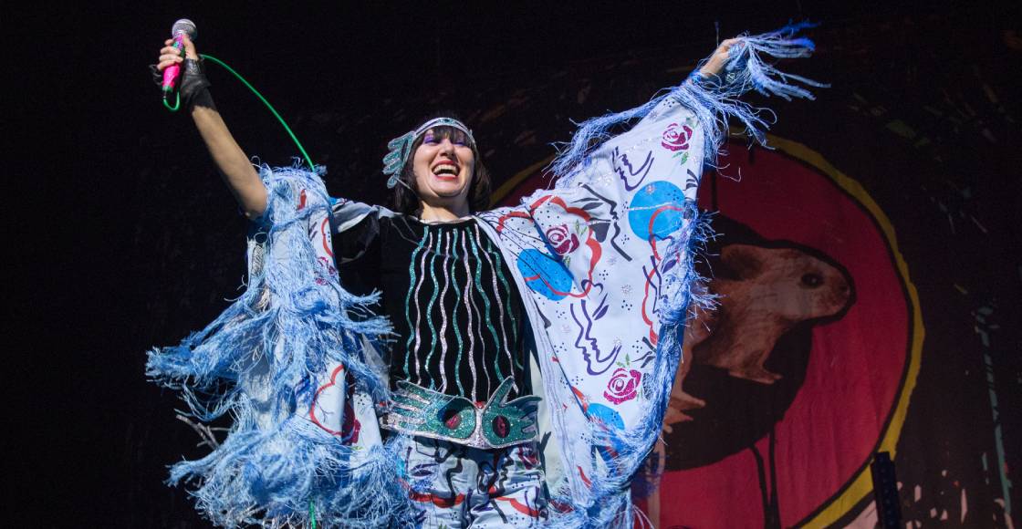 ¡Ya casi! Checa a los Yeah Yeah Yeahs tocando dos rolas nuevas en vivo