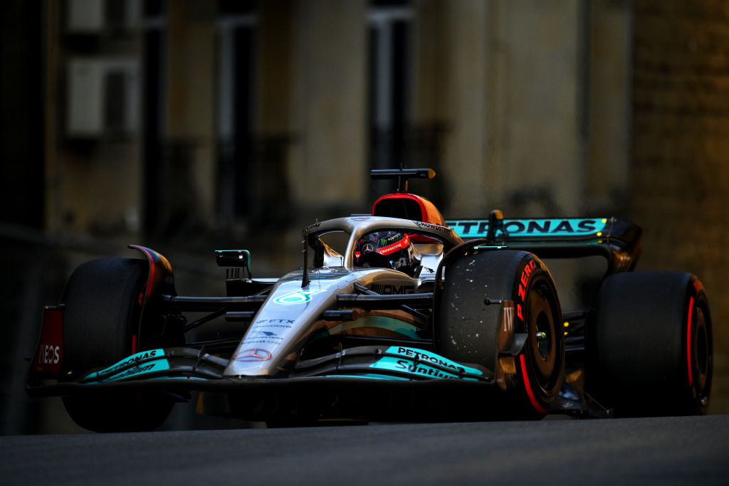 La batalla entre Checo Pérez y Charles Leclerc por la pole position en el GP de Azerbaiyán