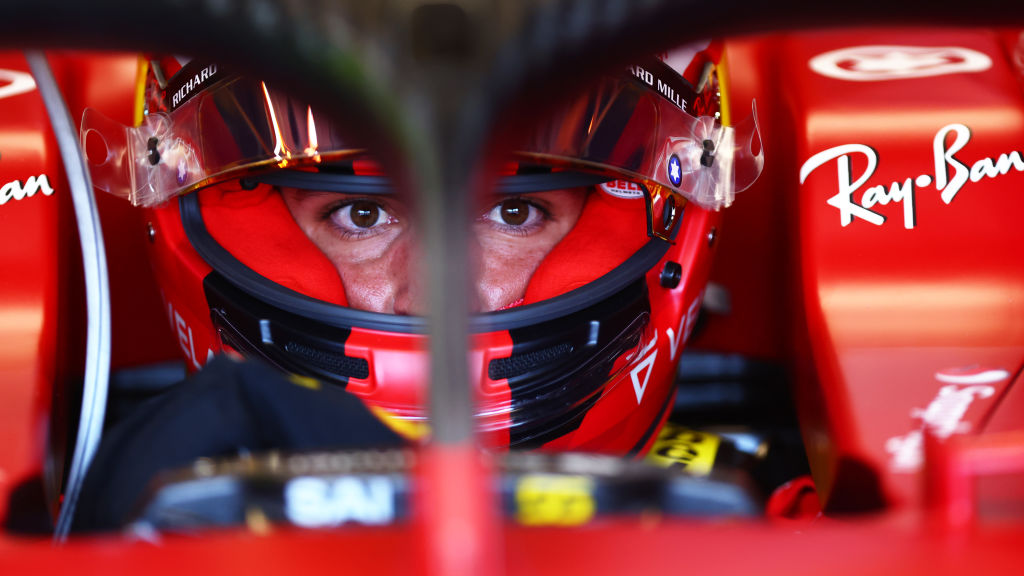 ¿Cómo beneficia a Checo Pérez la sanción de Carlos Sainz en el GP de Francia?