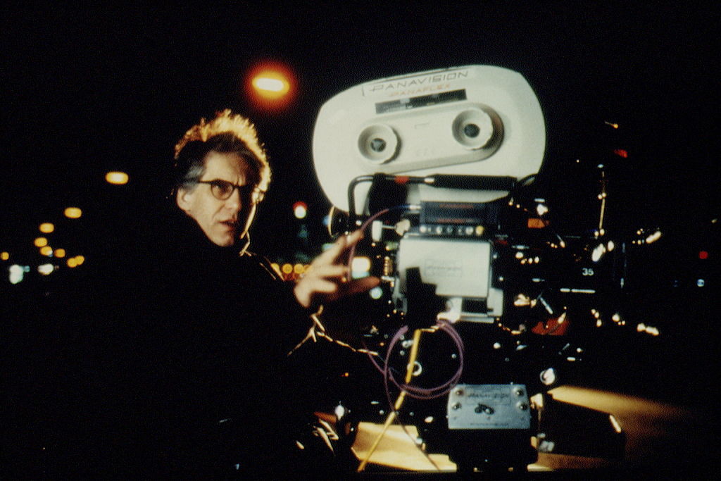 David Cronenberg en el set de 'Crash' en los 90