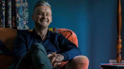 Tom Chaplin comparte la rola "Gravitational" de su próximo disco solista