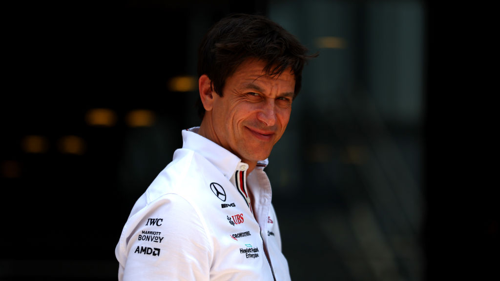 La alegría de Toto Wolff por la pole de George Russell en Hungría: "Anotaremos hasta lo que hemos comido"