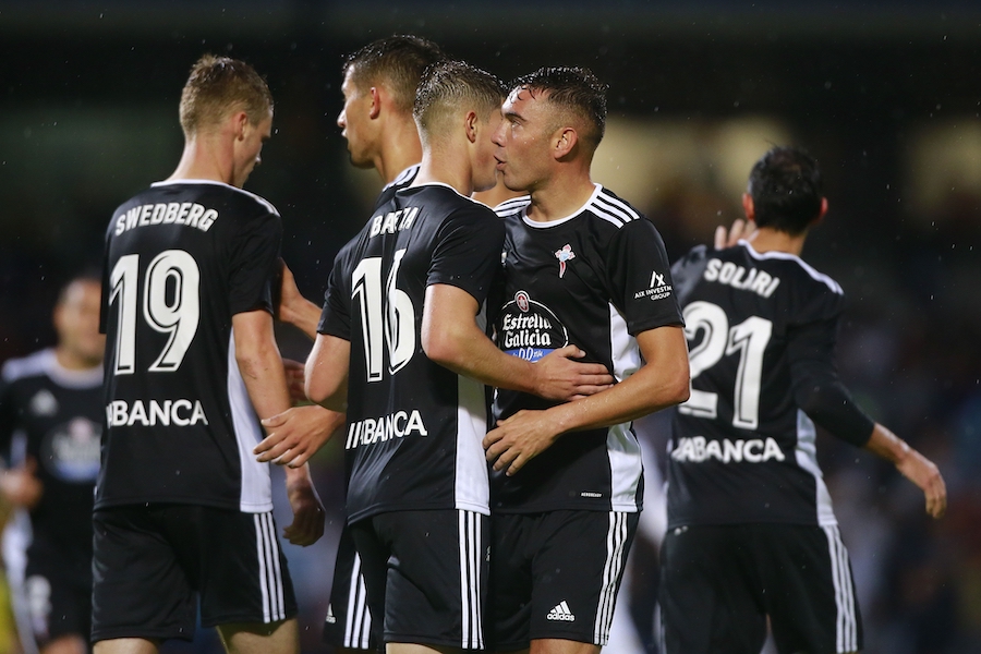 ¡No llegó el equipaje! Celta de Vigo jugó con uniformes y zapatos improvisados ante Pumas