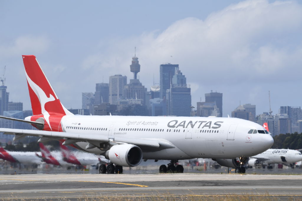 A jalar: La aerolínea que ha abierto el debate por poner a sus ejecutivos a trabajar en el aeropuerto