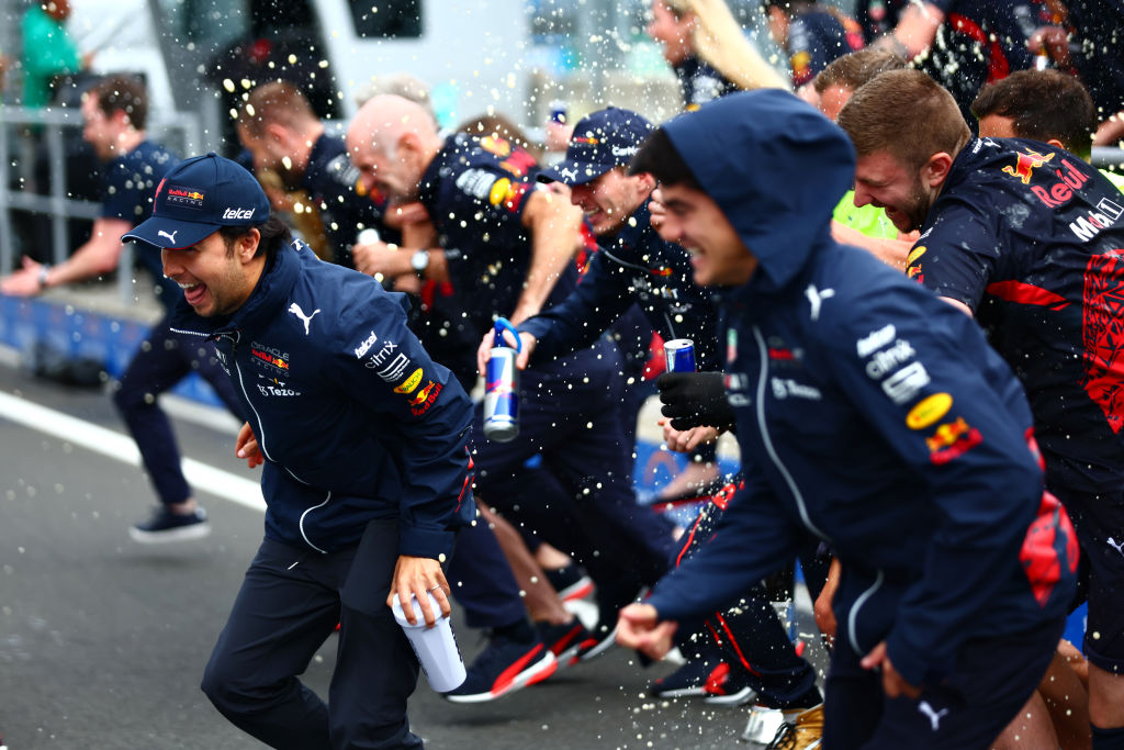 Checo Pérez, Orgulloso Por Formar Parte De Red Bull: "Es Un Equipo ...