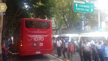 insurgentes-sur-manifestacion-combis