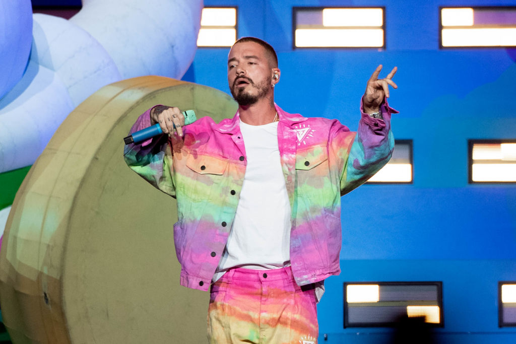 J Balvin dará concierto en el partido inaugural de NFL 2022