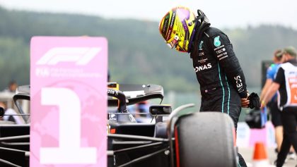 Lewis Hamilton explotó al no poder competir con su Mercedes en Bélgica: "Apesta y es lento"