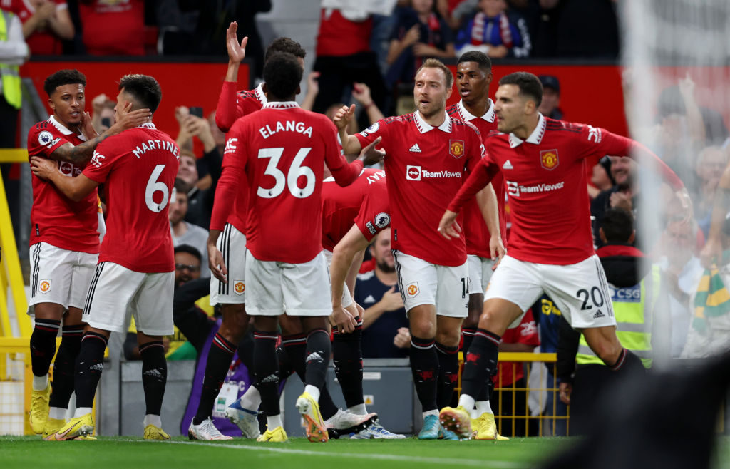 Los goles con los que el Manchester United sorprendió al Liverpool y se llevó el Clásico