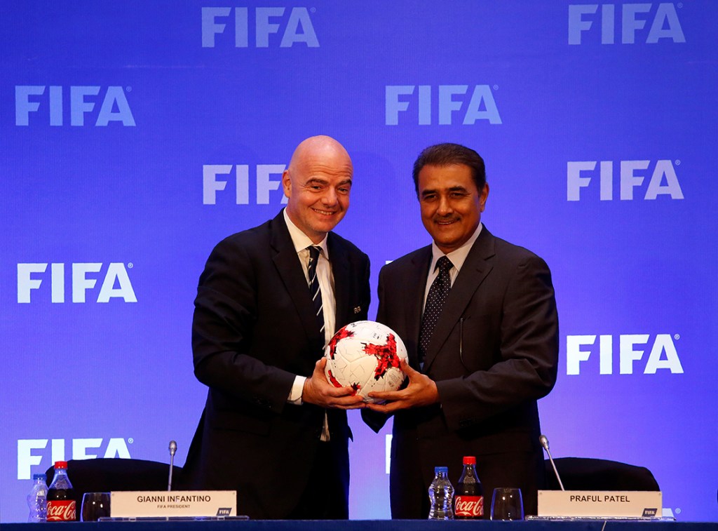 Praful Patel y Gianni Infantino