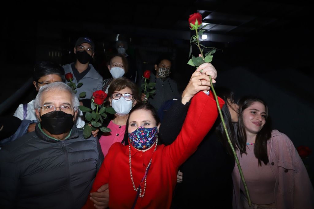 Así festejó Rosario Robles el salir de prisión