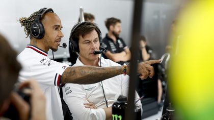 Ahora resulta que Toto Wolff necesita proteger a Lewis Hamilton de las críticas: "Es el mejor de todos los tiempos"