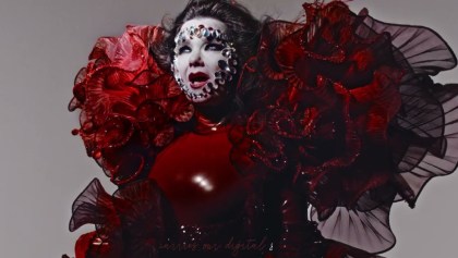 Björk nos muestra su particular visión del amor en "Ovule"