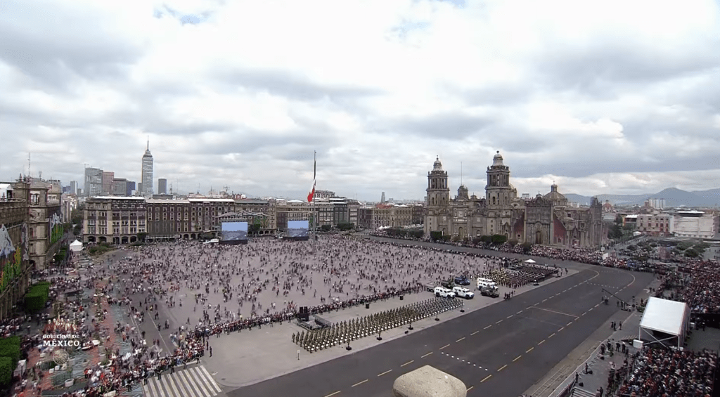 guardia-nacional-mexico-zocalo