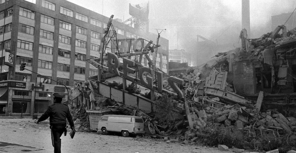 periodistas-cobertura-sismo-19-septiembre-1985