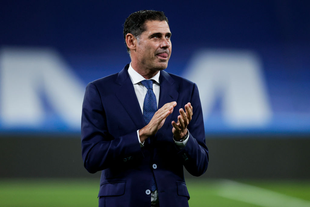 Fernando Hierro, director deportivo de Chivas