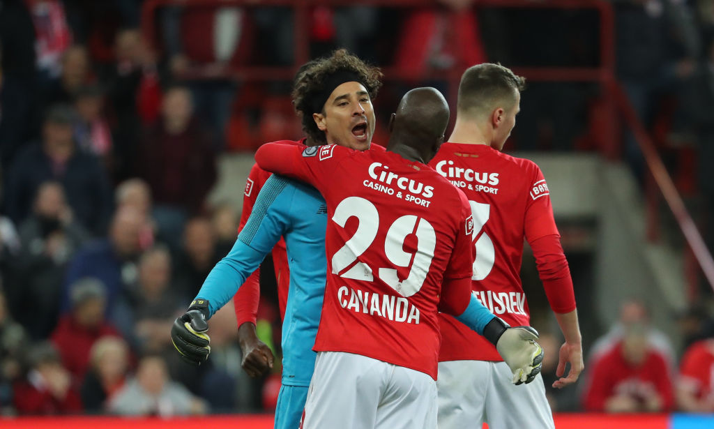 ¿Cuándo fue la última vez que Guillermo Ochoa atajó un penal (sin ser tanda de penales)?