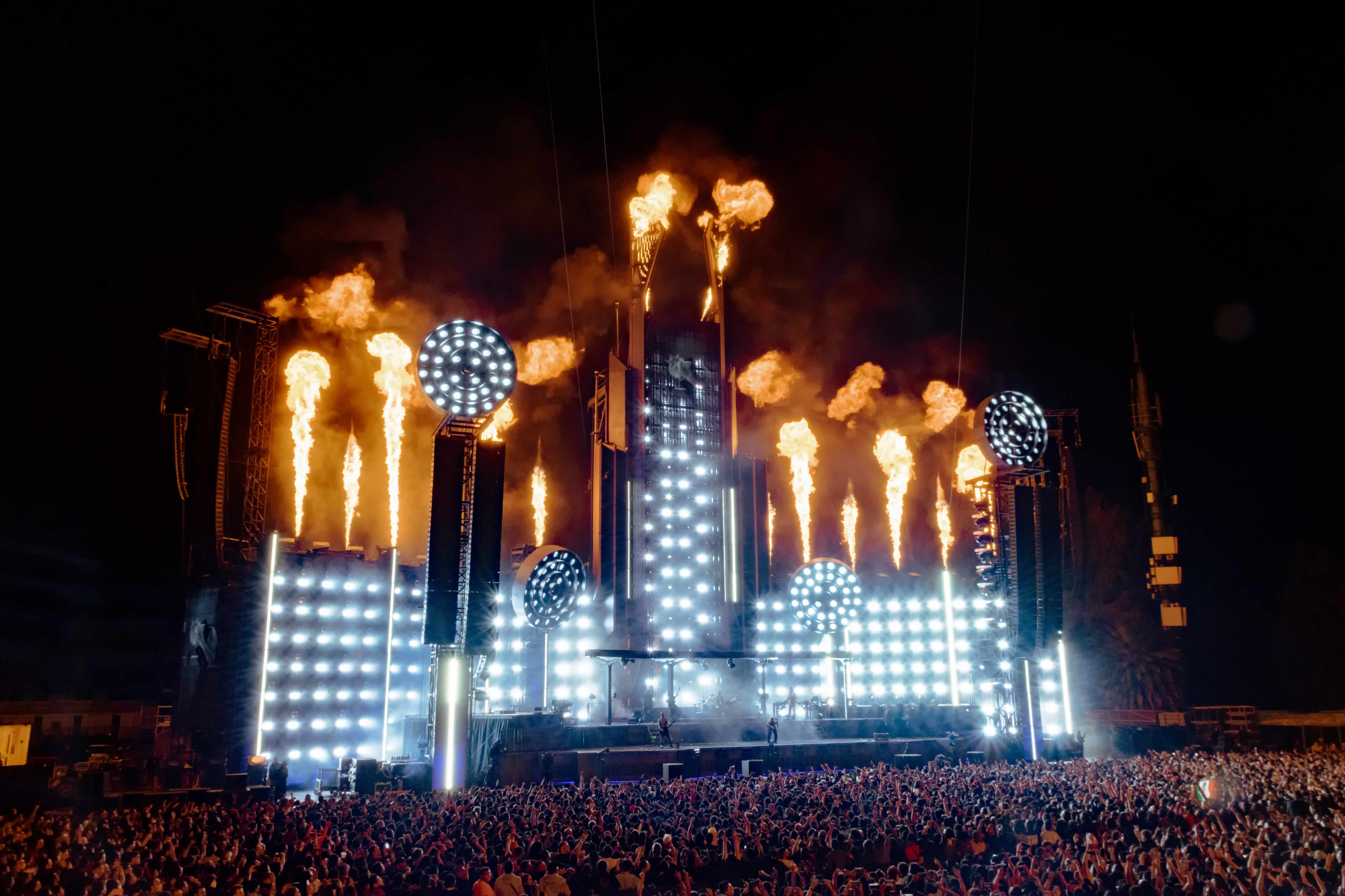 ¡Mucho Fuego! Rammstein Incendió El Foro Sol Con Un Concierto Increíble