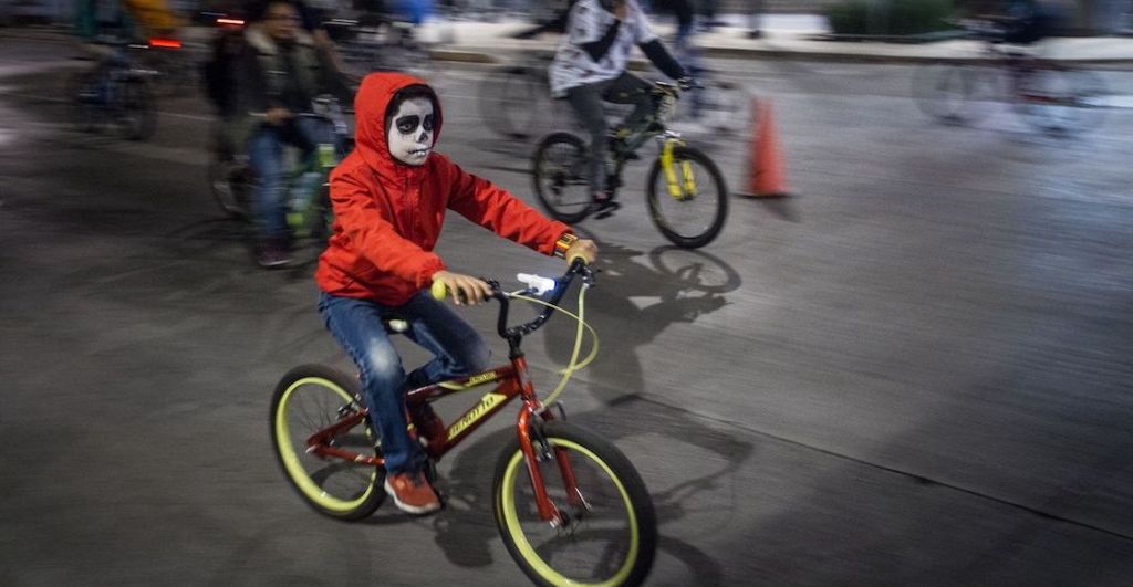 rodada-ciclista-dia-muertos-paseo-2022-cdmx