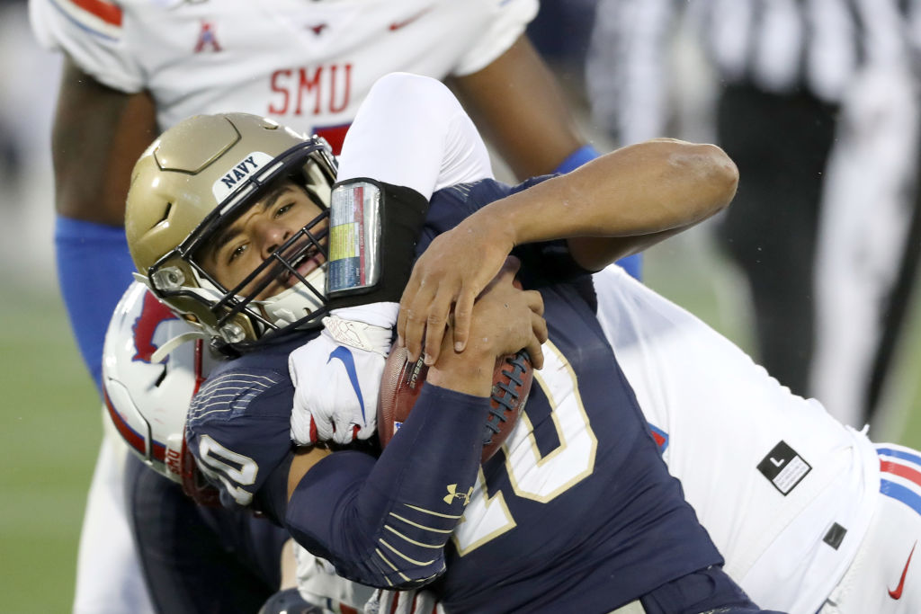 Partido de futbol americano colegial entre SMU y Navy