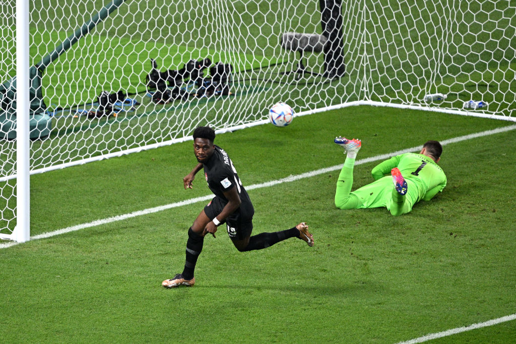 Alphonso Davies y el primer gol de Canadá en Mundiales