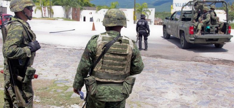 8 militares embarrados en el caso Ayotzinapa reciben libertad condicional ¿qué significa?