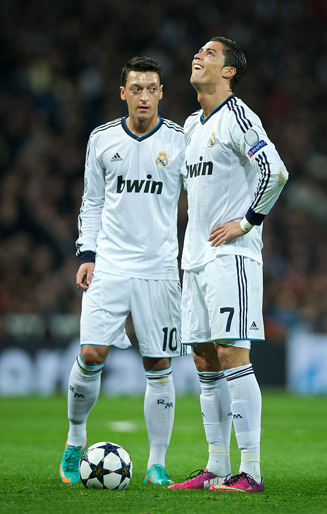 Cristiano Ronaldo y Mesut Ozil