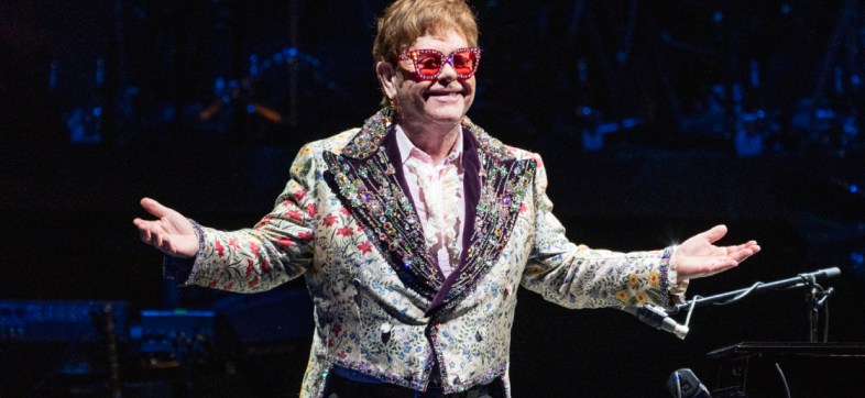 https://www.nme.com/news/music/elton-john-confirmed-as-first-glastonbury-2023-headliner-3359489?utm_source=feedly&utm_medium=rss&utm_campaign=elton-john-confirmed-as-first-glastonbury-2023-headliner